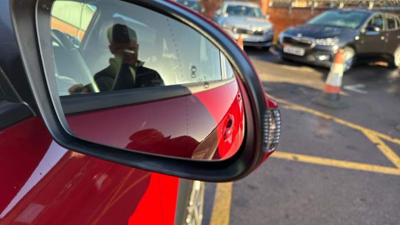 Hyundai Kona 1.6 GDi Hybrid Ultimate 5dr DCT Hybrid Hatchback